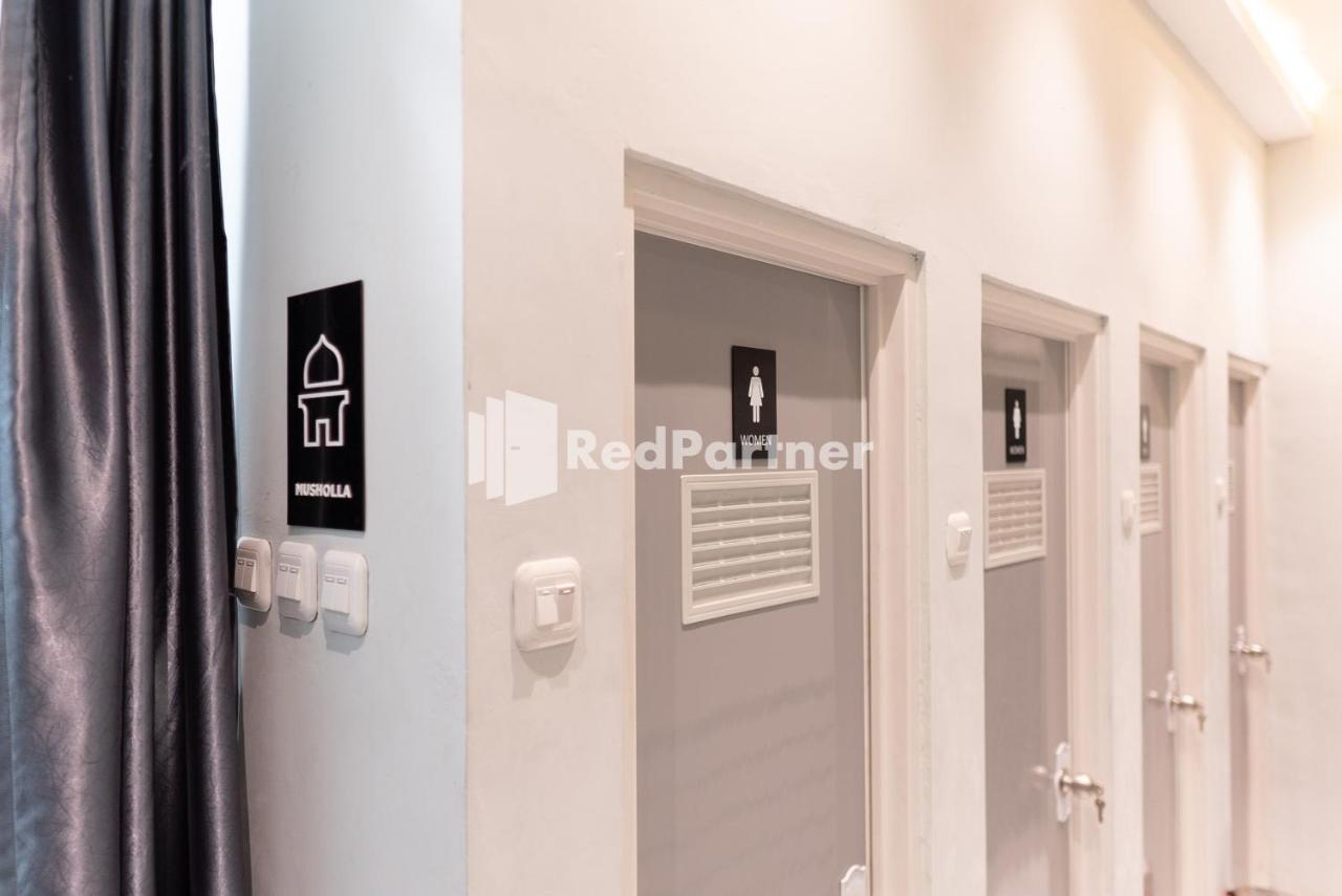 Hotel Capsule Antasari Redpartner Bandar Lampung